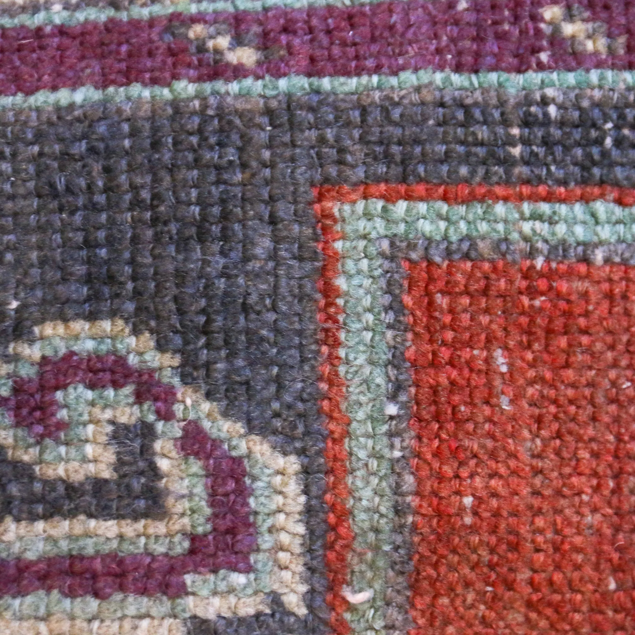 078 Rug Pillow 18x18