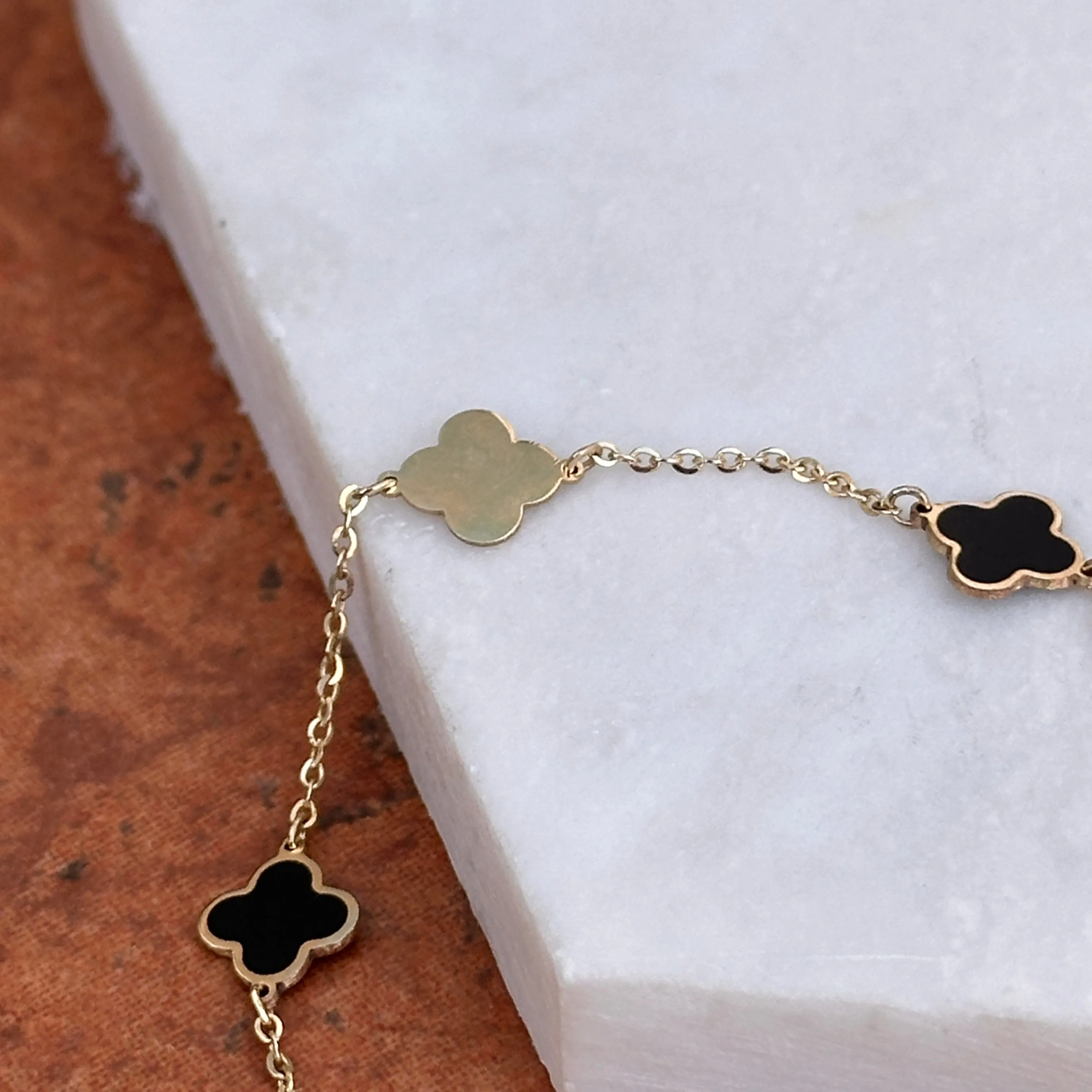 14KT Yellow Gold 7mm Black Onyx   Gold 4 Leaf Clover Charm Chain Bracelet