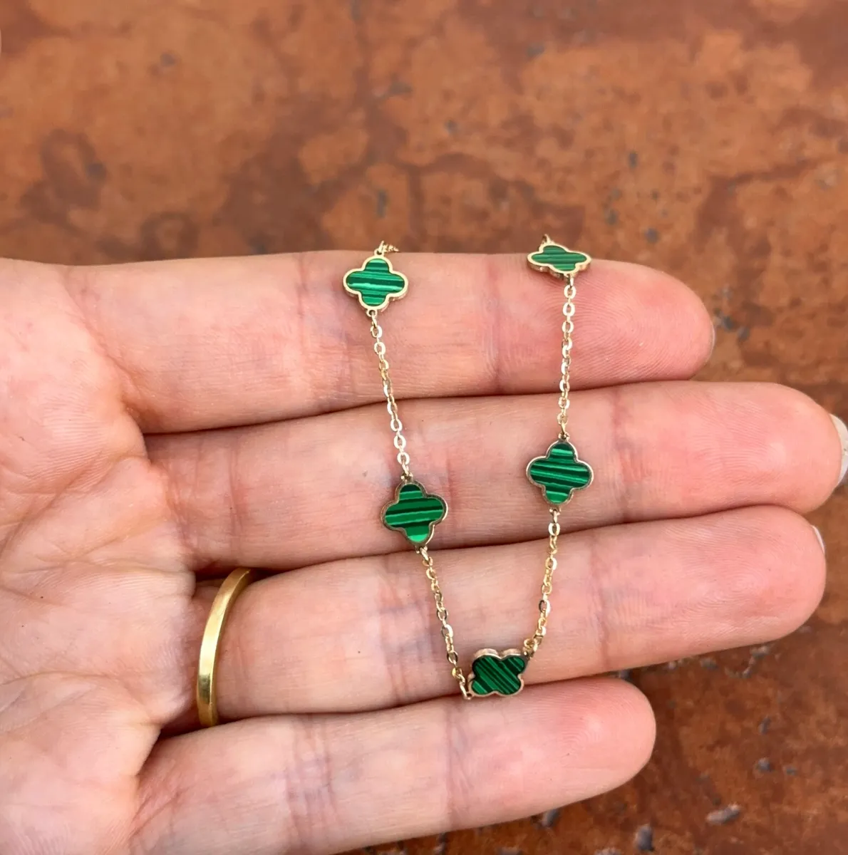14KT Yellow Gold 7mm Malachite 4 Leaf Clover Charm Chain Bracelet