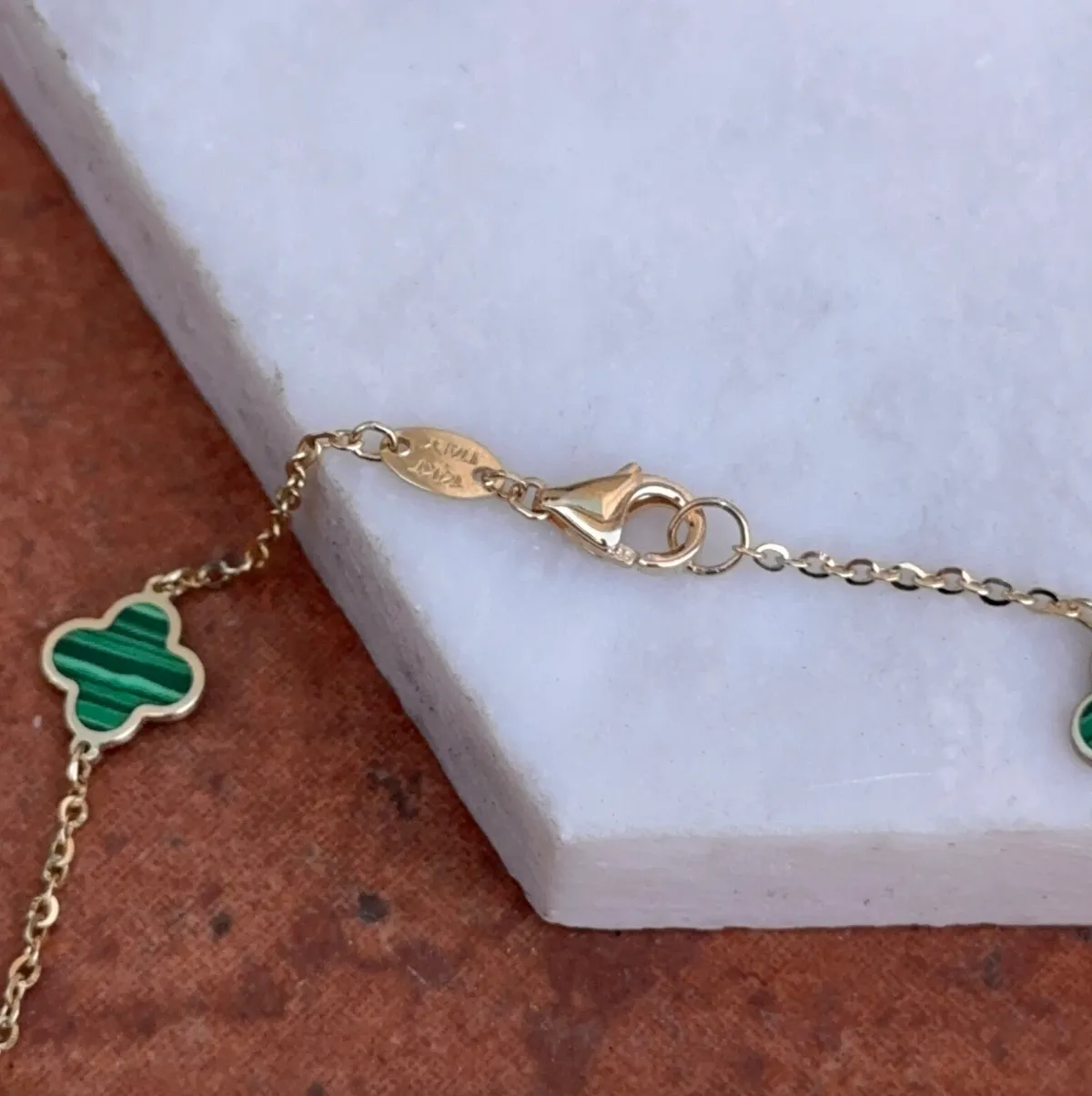 14KT Yellow Gold 7mm Malachite 4 Leaf Clover Charm Chain Bracelet