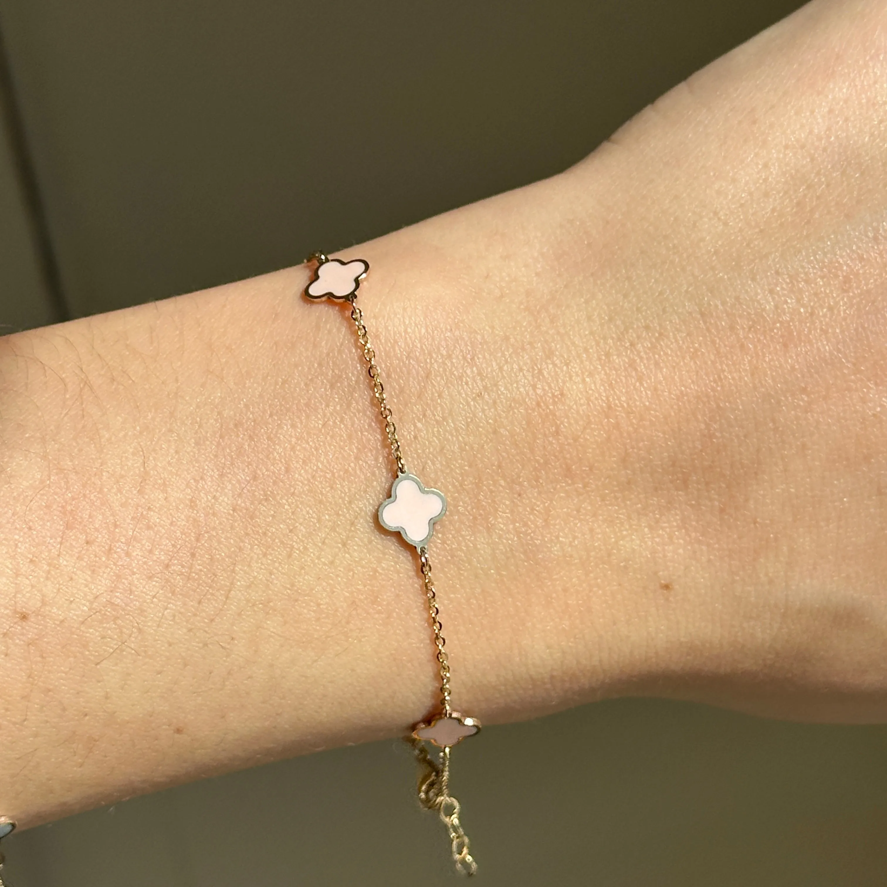 14KT Yellow Gold Light Pink Enamel 7mm Clover Station Bracelet