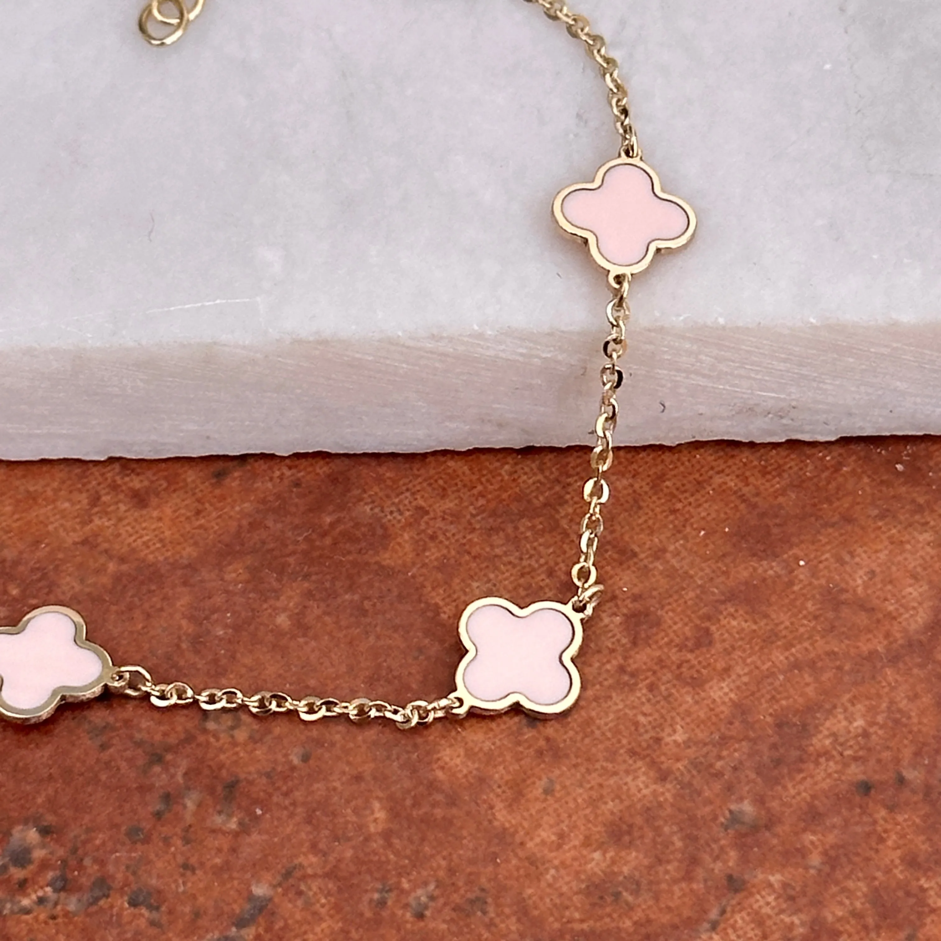 14KT Yellow Gold Light Pink Enamel 7mm Clover Station Bracelet