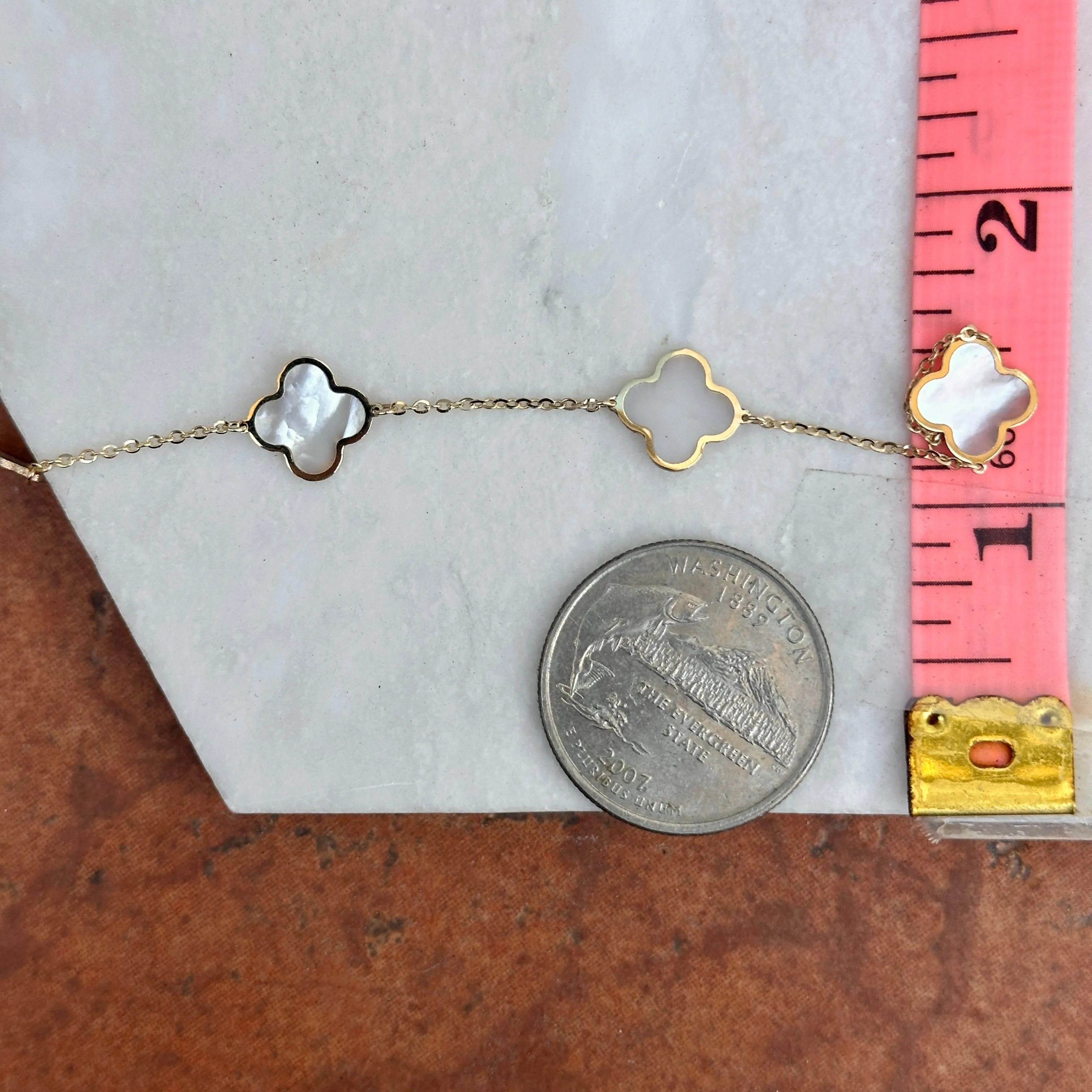 14KT Yellow Gold Mother of Pearl 10mm 4 Leaf Clover Charm Chain Bracelet