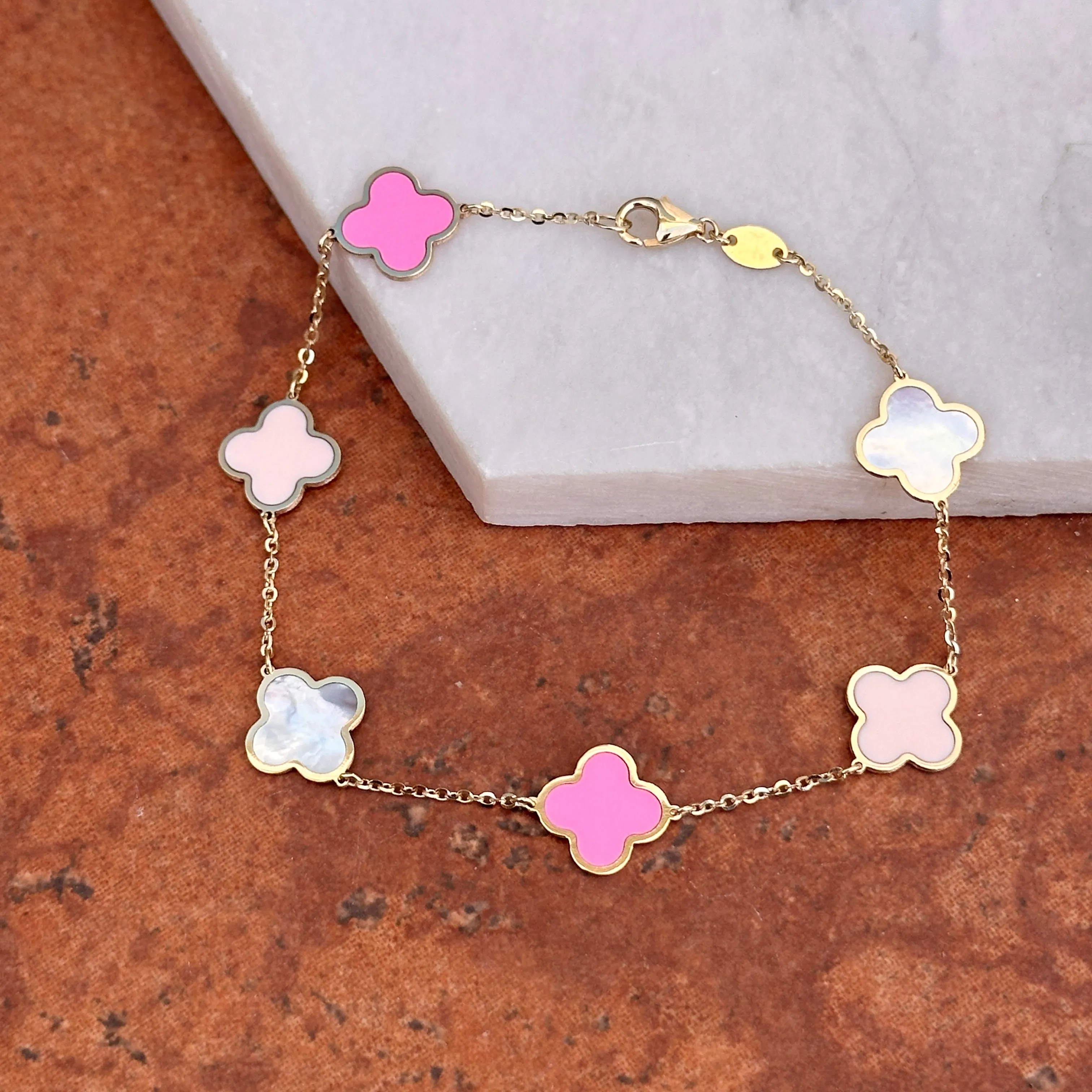 14KT Yellow Gold Pink Enamel   Mother of Pearl 10mm 4 Leaf Clover Charm Bracelet