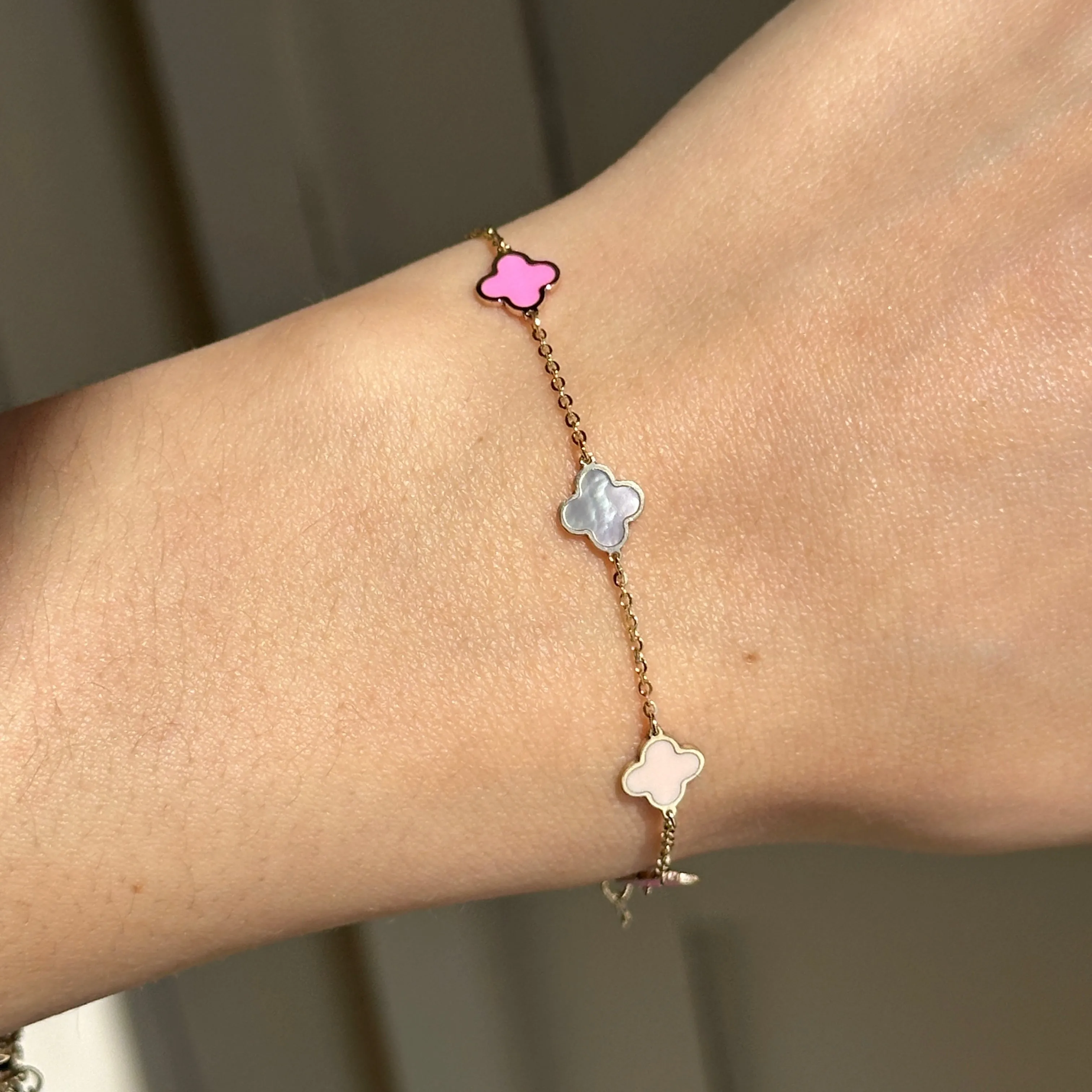 14KT Yellow Gold Pink Enamel   Mother of Pearl 7mm Clover Station Bracelet