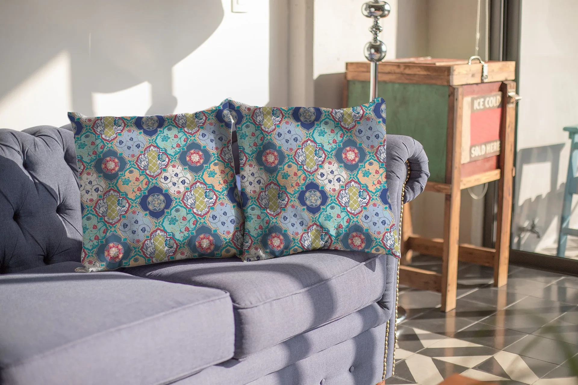 16” Blue Peach Trellis Indoor Outdoor Zippered Throw Pillow