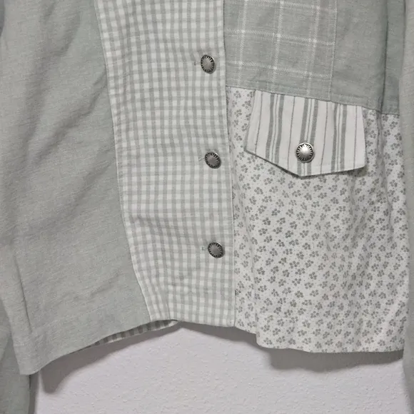 Ali Miles patchwork style floral jacket size medium western boho style