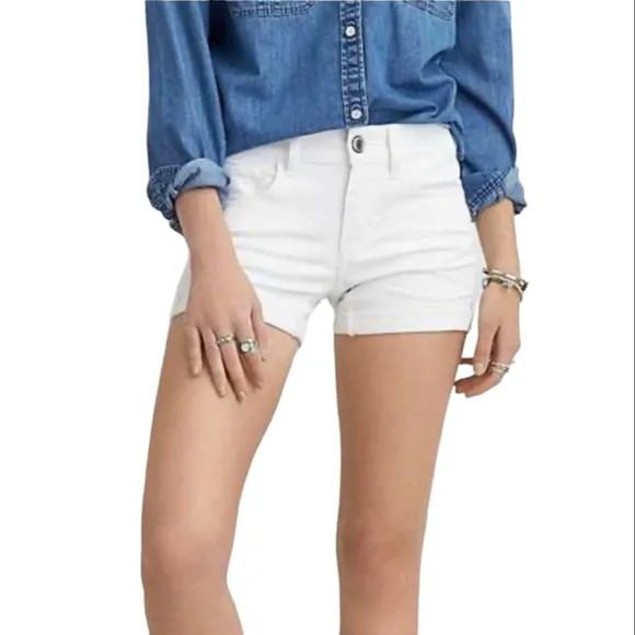 American Eagle Super Stretch Cuffed Midi Shorts in White Womens Size 00 R