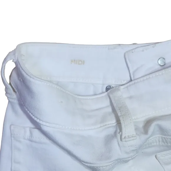 American Eagle Super Stretch Cuffed Midi Shorts in White Womens Size 00 R