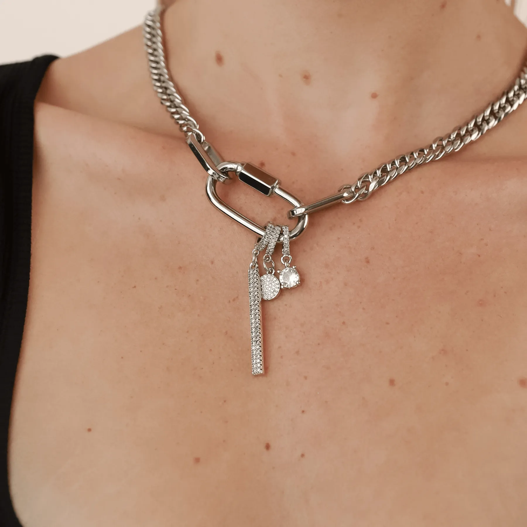ANNE CLIP ON SHINE NECKLACE