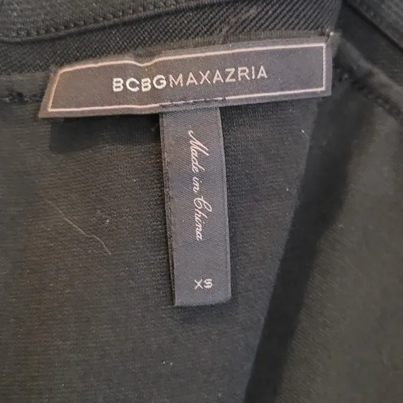 BCBG MAXAZRIA Black Skirt Full Zipper Back Closure like new