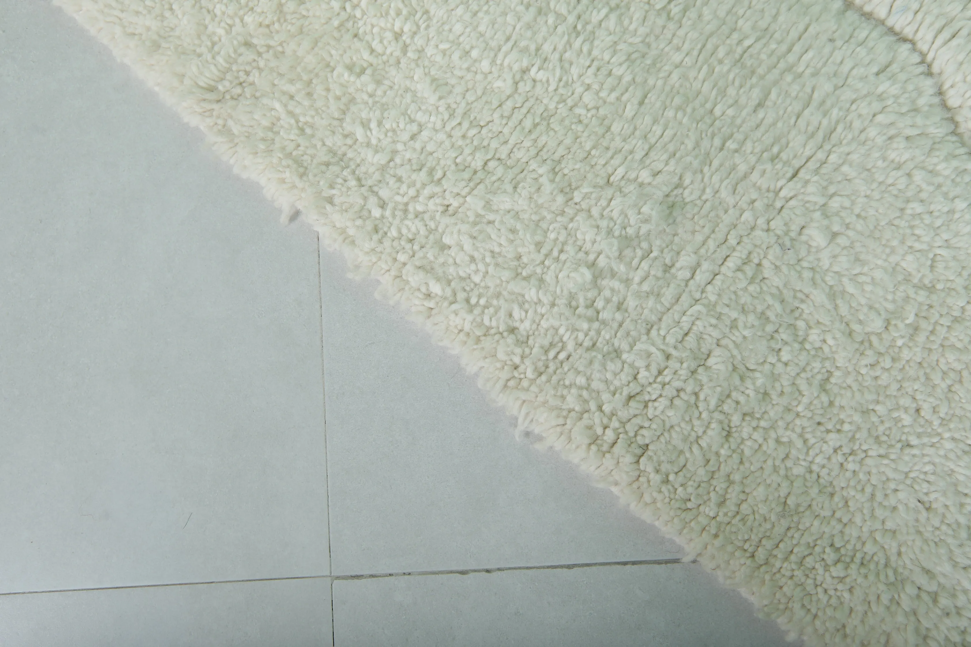 Beni Ourain Moroccan Rug - 5.2 x 8.4 Feet | Handwoven Wool in Minimalist Style