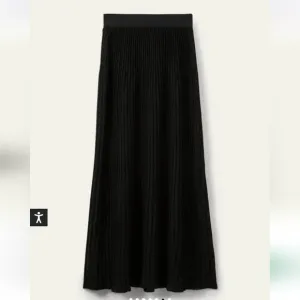 Boden Knitted Party Skirt in Black Metallic