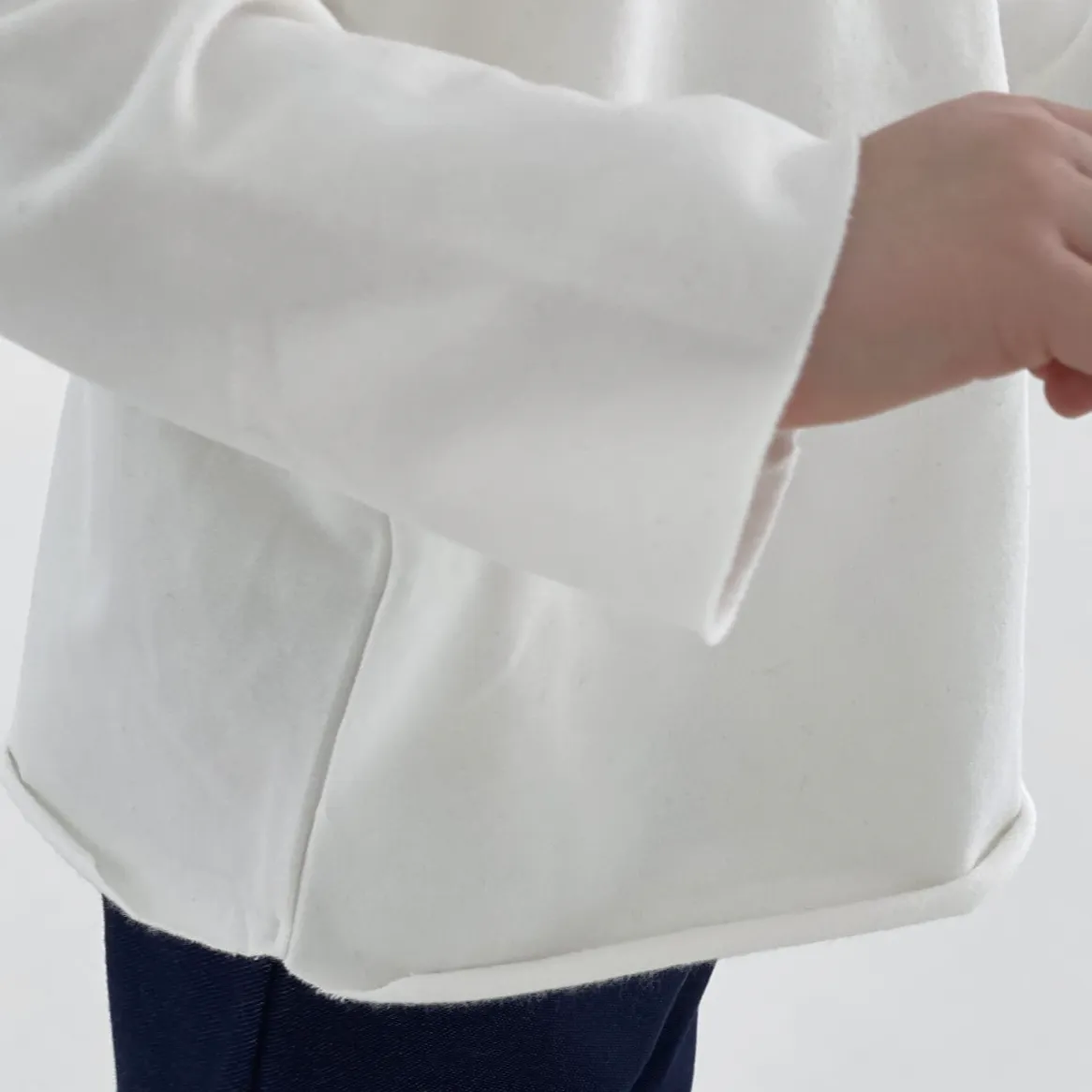Cassius Organic Cotton Raw Neck Modern Sweatshirt (White)