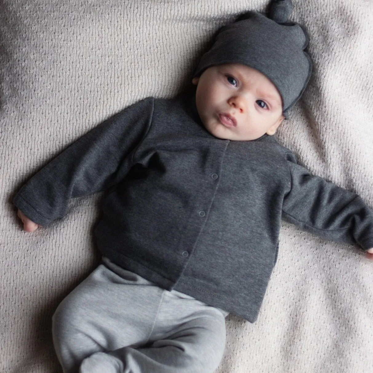 Che Organic Cotton Fleece Cardigan (Dark Grey)