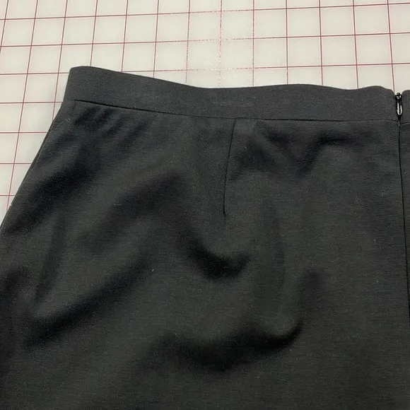 CHICO'S NWT Seasonless Ponte Thigh Slit Career Minimalist Black Pencil Skirt 16