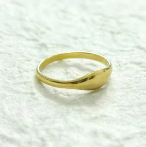 Classic Yellow Gold Wedding Ring