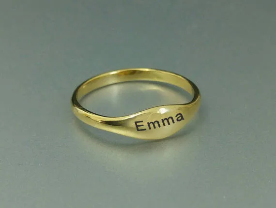 Classic Yellow Gold Wedding Ring