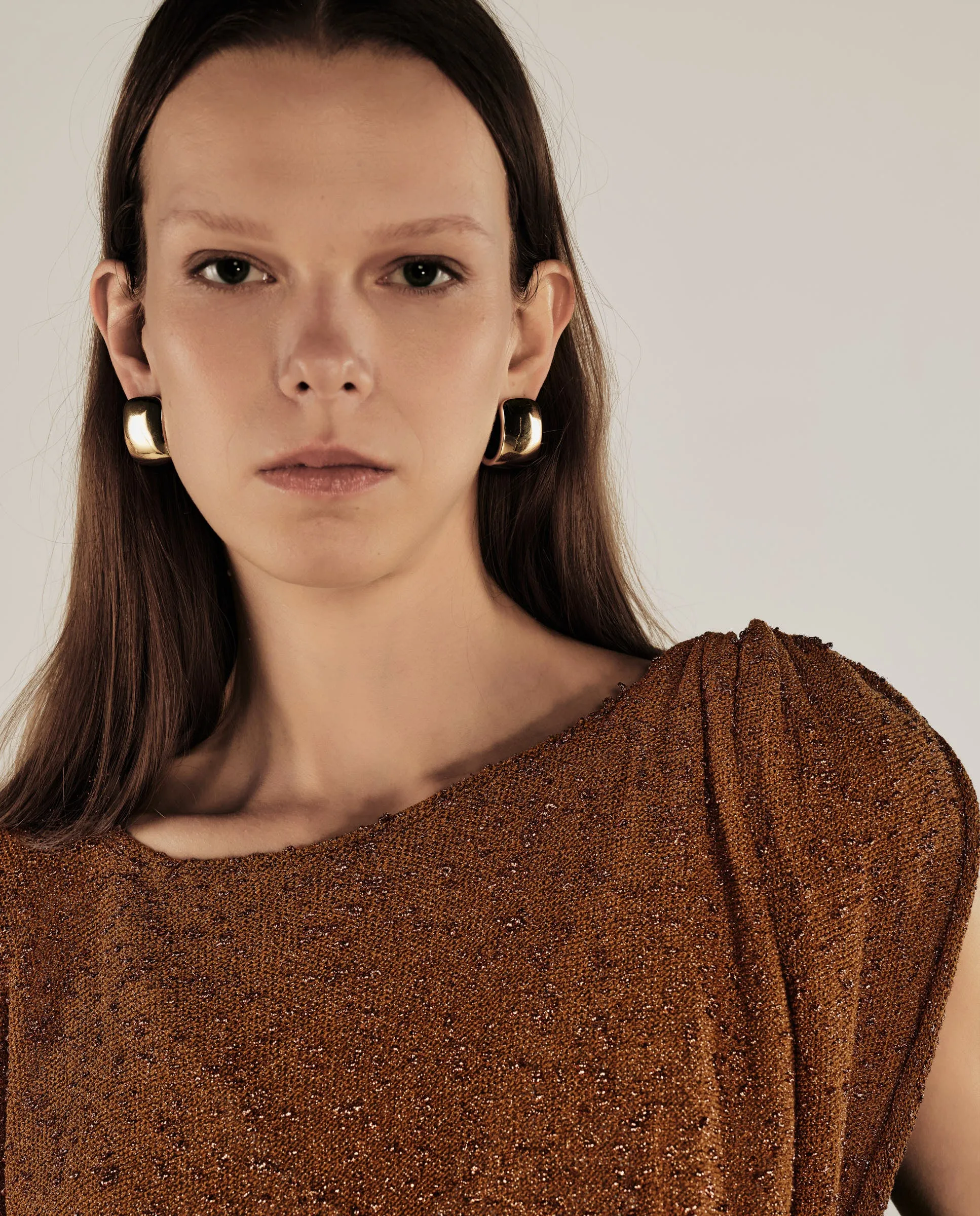 CLIVIA | Metallic Ochre Asymmetric Knitted Cape