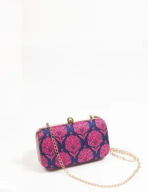 CLUTCH HANDBAG