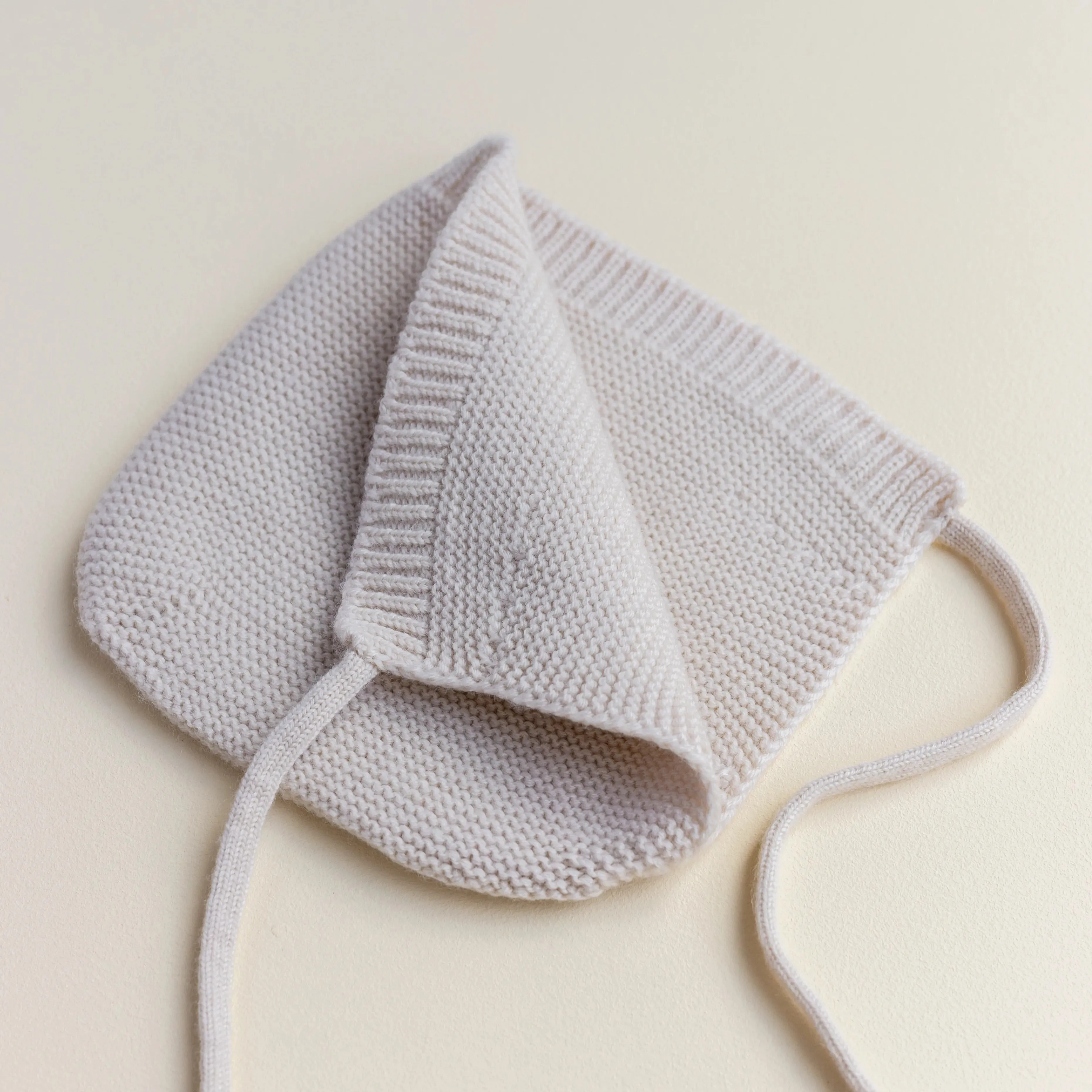 Dolly Merino Wool Baby Bonnet (Off White)