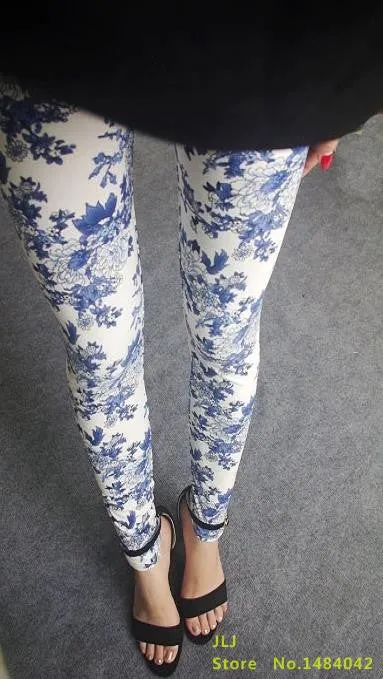 Ethnic style Retro graffiti paintings Printing flowers trousers printed High elasticity leggings