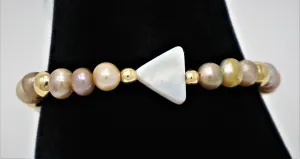Freshwater Pearl and Arrow Bead Bracelet