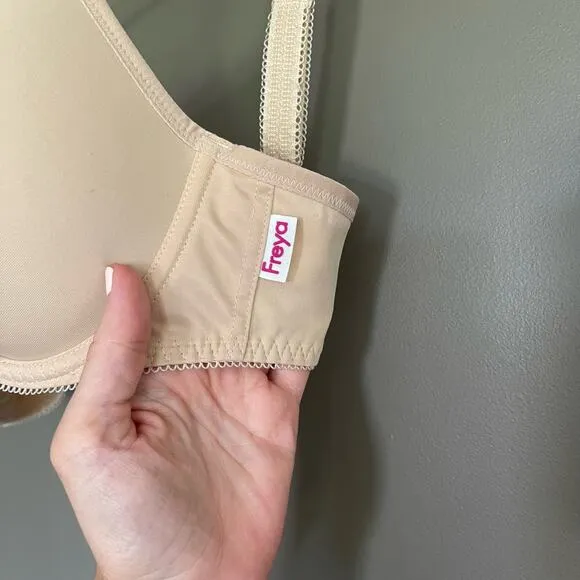 Freya Deco Nude Plunge UW Moulded Cup Bra Size 30DDD Nude Beige Underwire