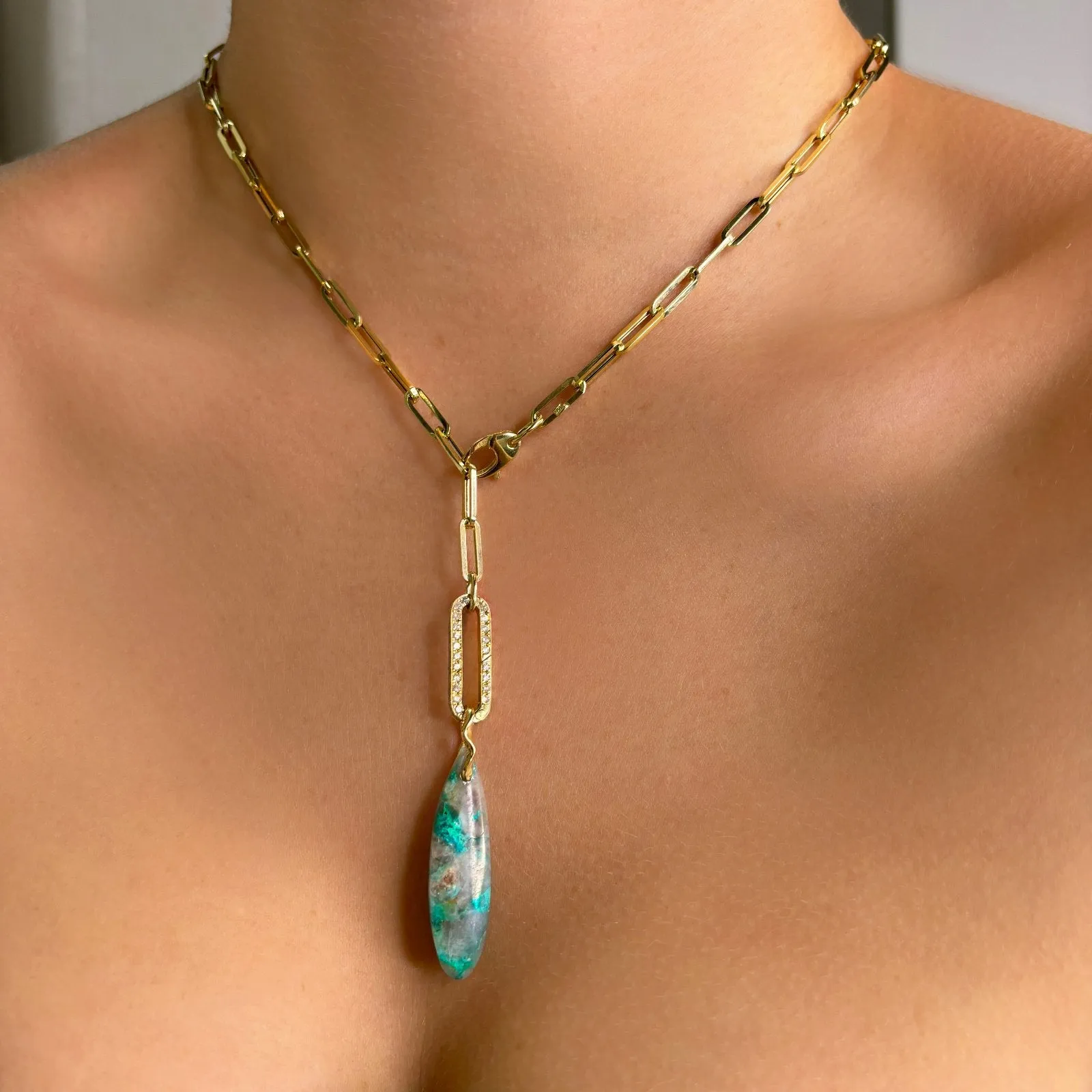 Full Pavé Slim Oval Charm Lock