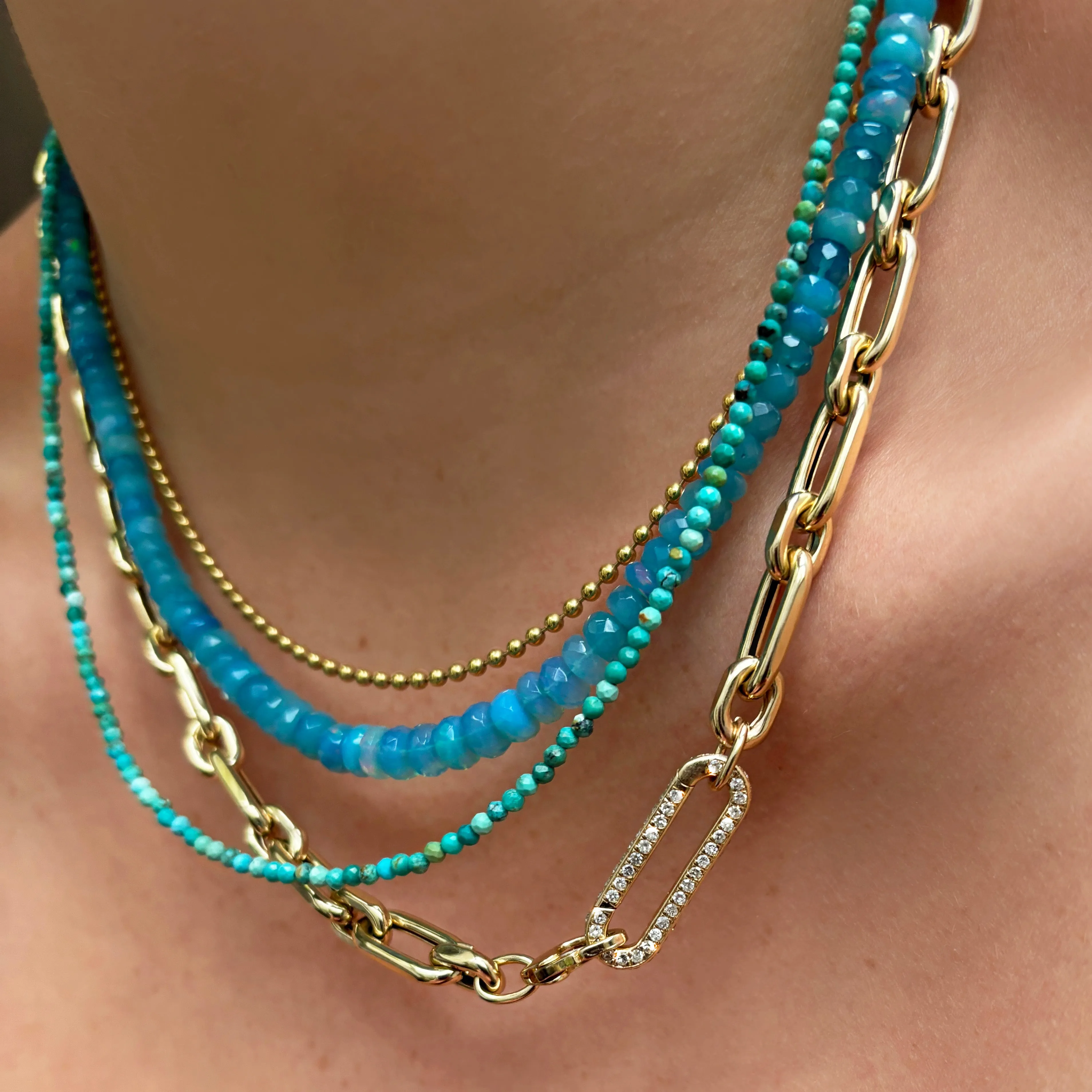 Full Pavé Slim Oval Charm Lock