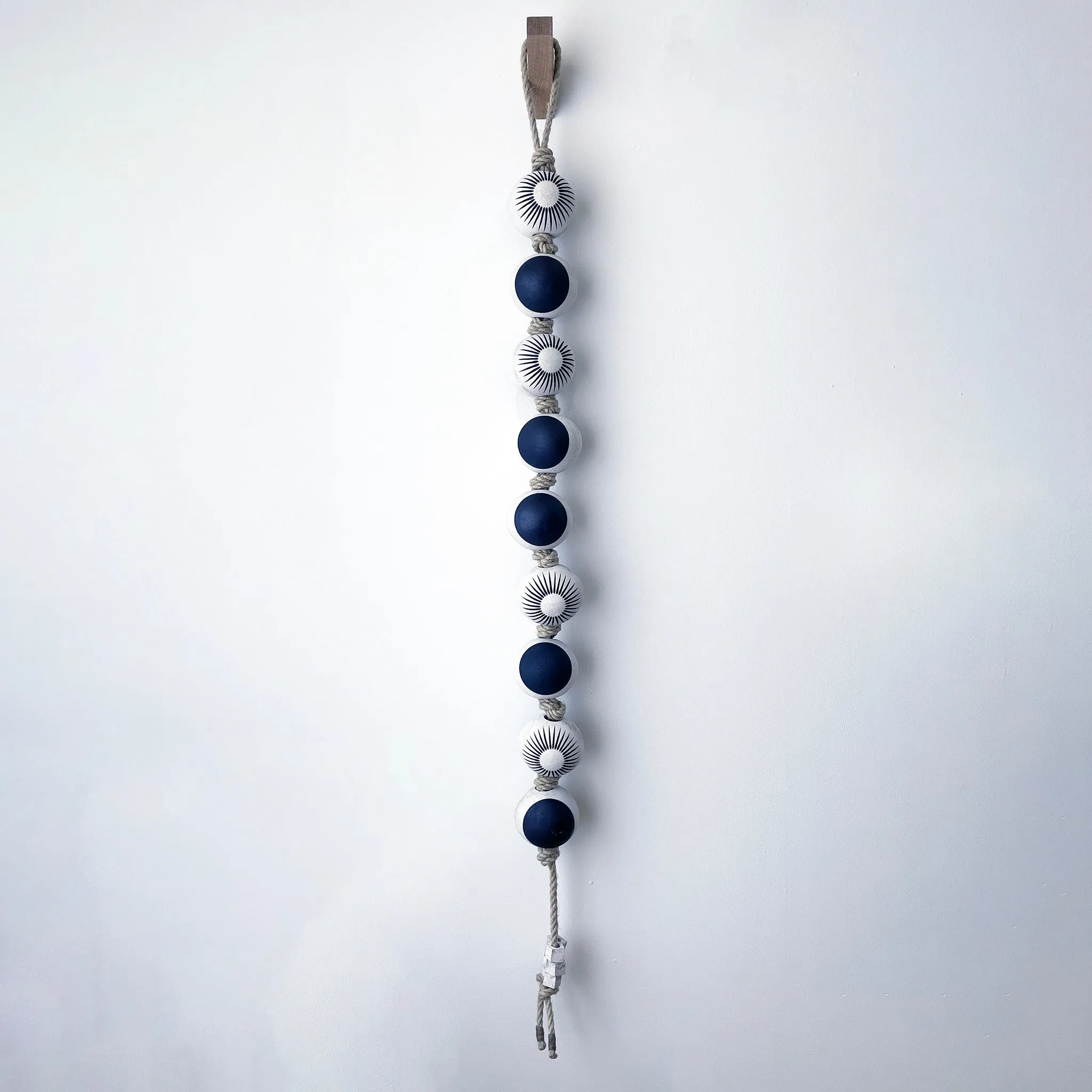 Garland9 Rnd: Sun & Indigo