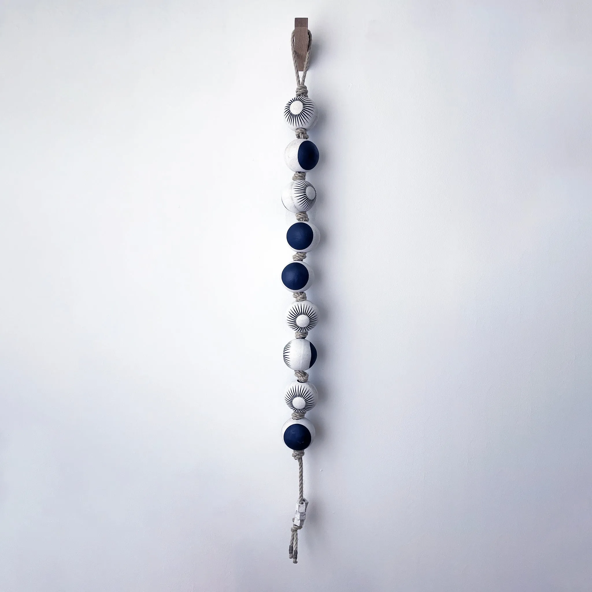 Garland9 Rnd: Sun & Indigo