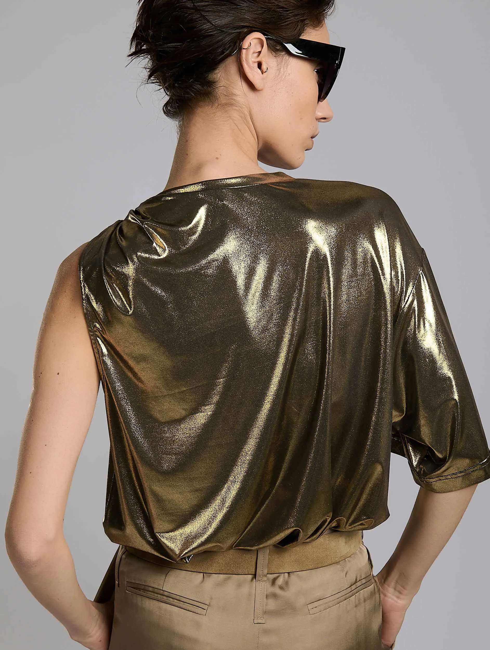 Gold metallic jersey drape tee-shirt