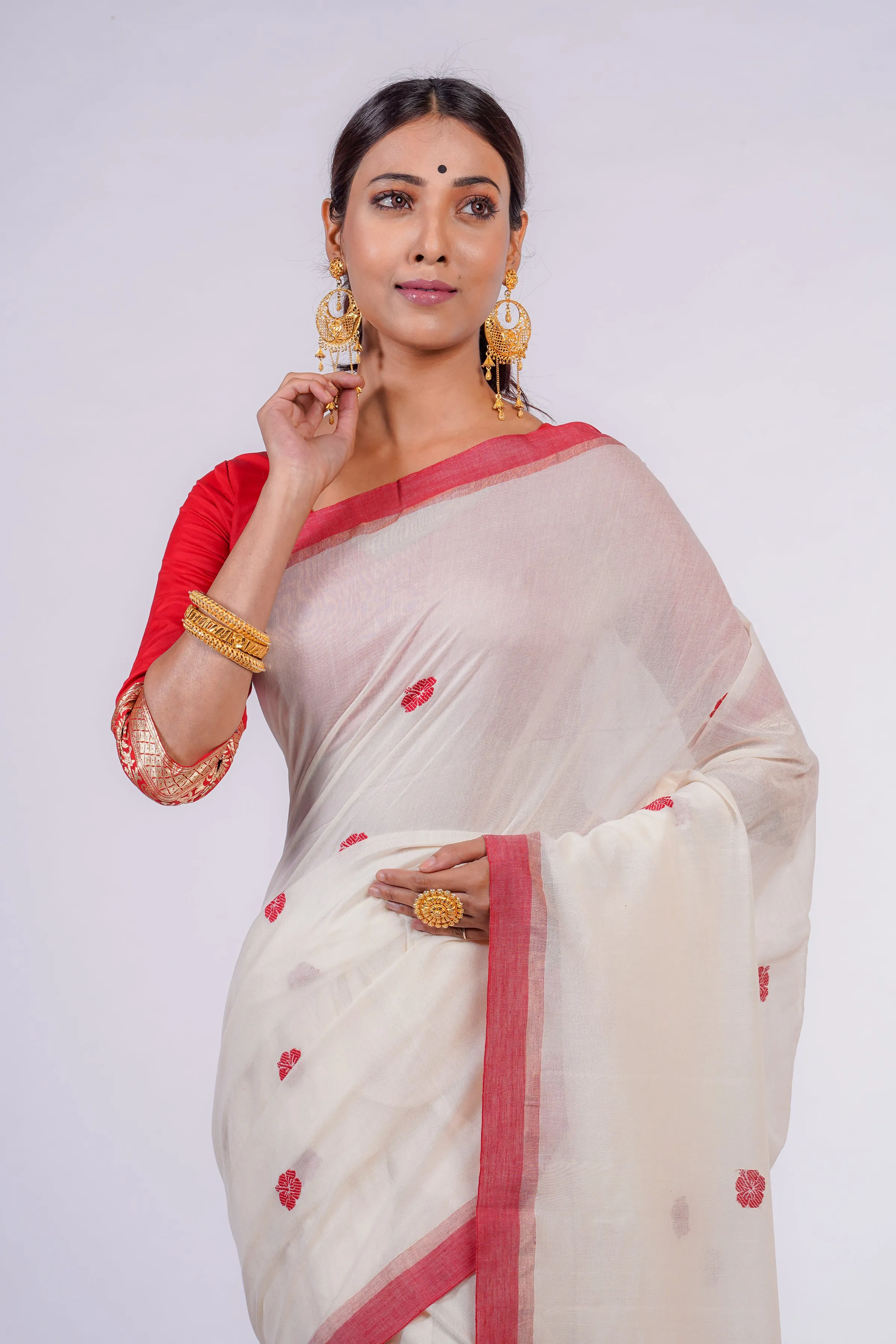 Handwoven Off-White Cotton Saree