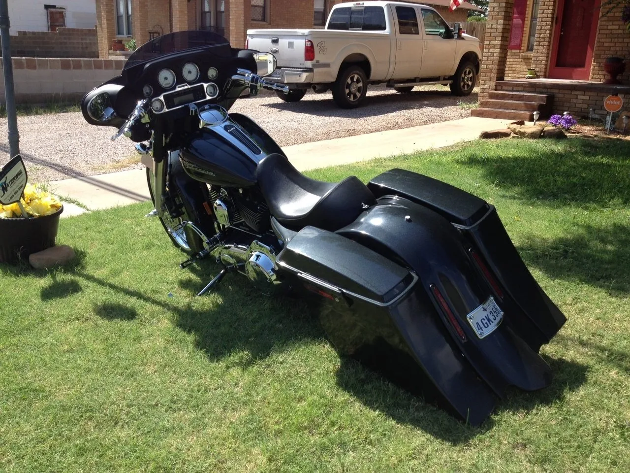 Harley Davidson 6" Extended Stretched Out & Down Saddlebags with Dual Cut Outs, Standard Lids & Custom LED Lights Fender