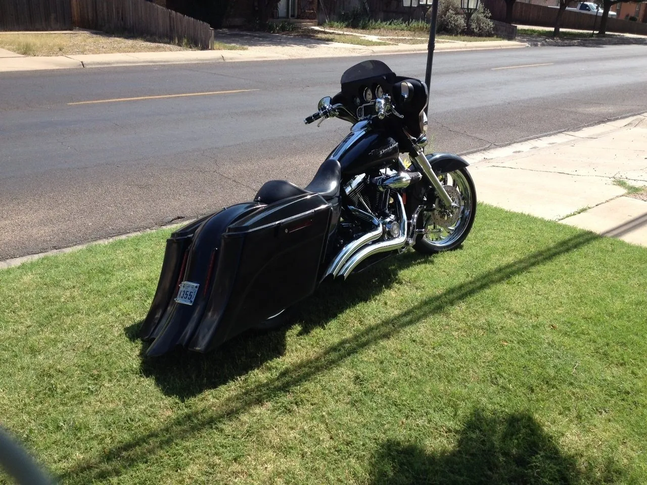 Harley Davidson 6" Extended Stretched Out & Down Saddlebags with Dual Cut Outs, Standard Lids & Custom LED Lights Fender