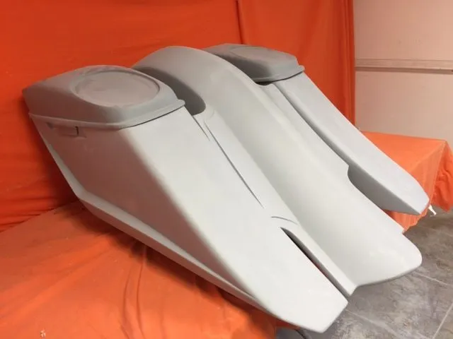Harley Davidson 6" Trendsetter Extended Saddlebag Fender Kit - No Cut Outs   Dual 6 X 9 Speaker Lids / 2014 - 2018
