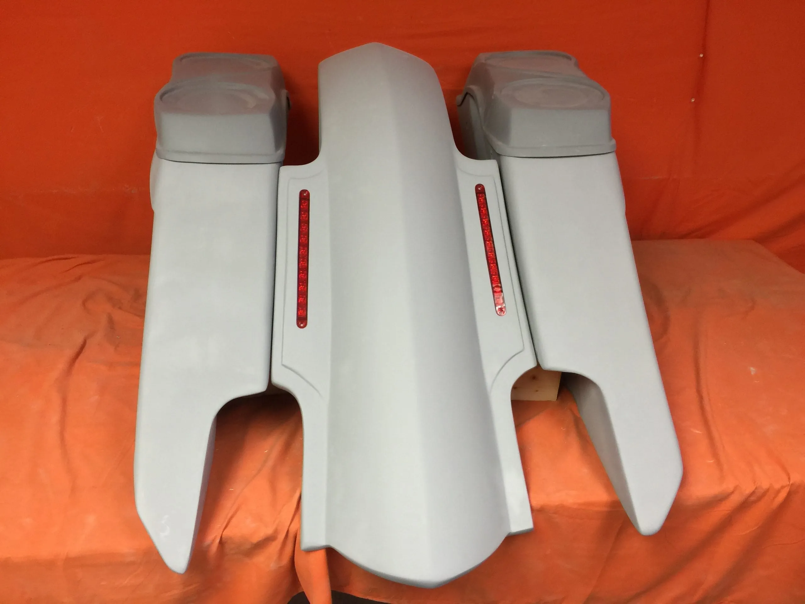 Harley Davidson 6" Trendsetter Extended Saddlebag LED Fender Kit - Dual Cut Outs Dual 6x9" Speaker Lids