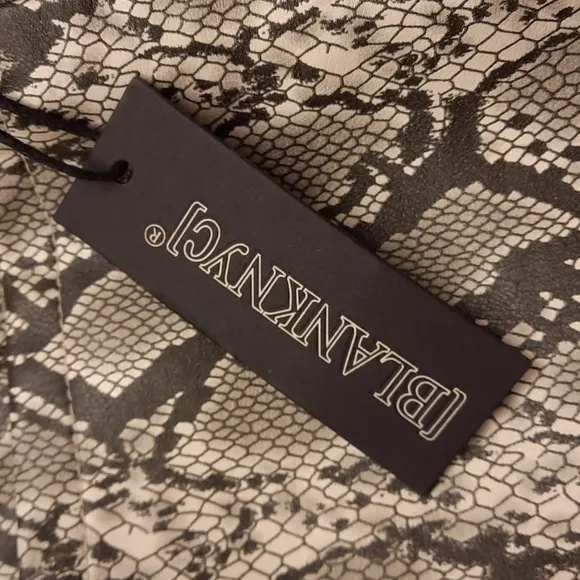 🥳HP🥳 NWT, Blank NYC Break Away Snake Print Skirt