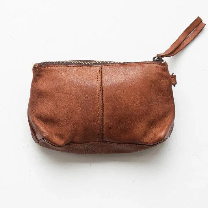 JUJU & CO  Small Leather Essential Pouch - Cognac