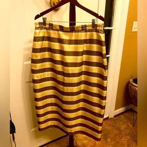 JUSTIN TAYLOR GOMD &amp; BROWN LONG SKIRT SIZE 16W