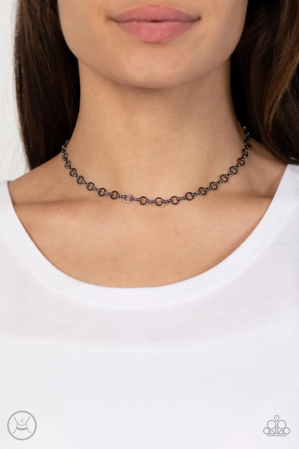 Keepin It Chic - Black