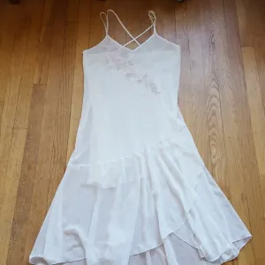Linea Donnatella applique nightgown S