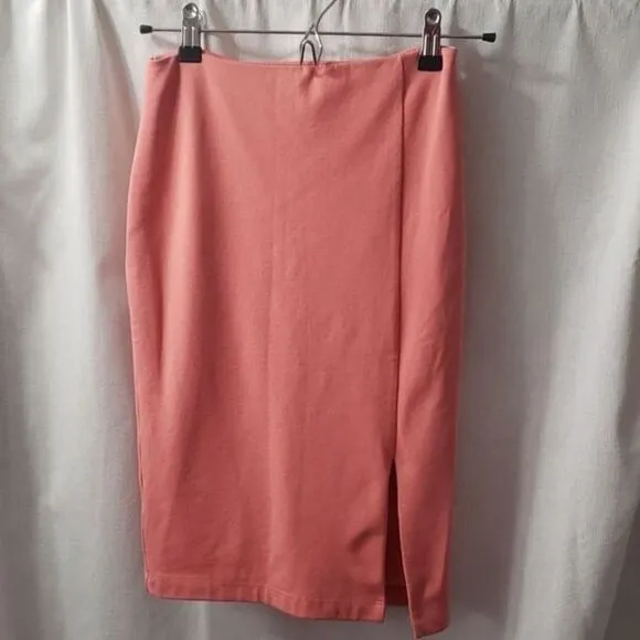 LuLu's. Pink Salmon Mini Pencil Skirt. Size S.