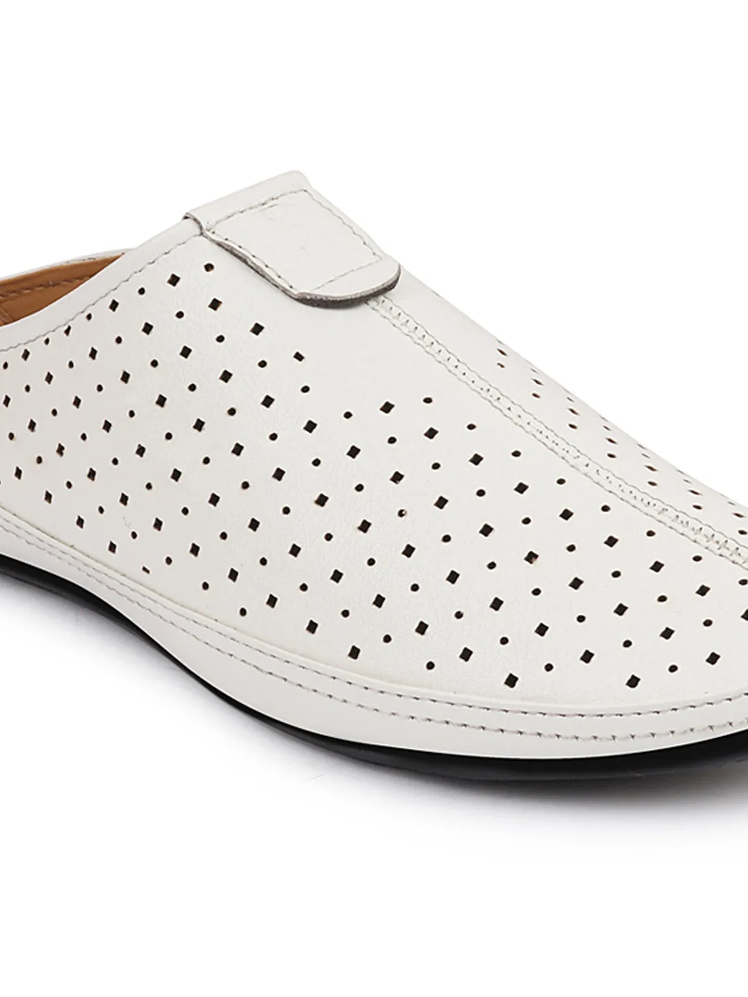 Men White Ethnic Wedding Party Back Open Slip On Juttis and Mojaris