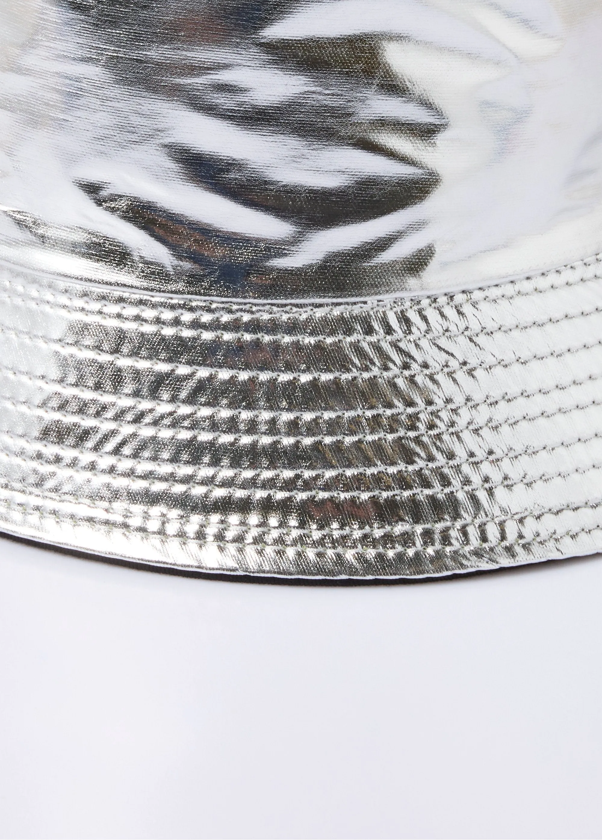 Metallic fabric bob