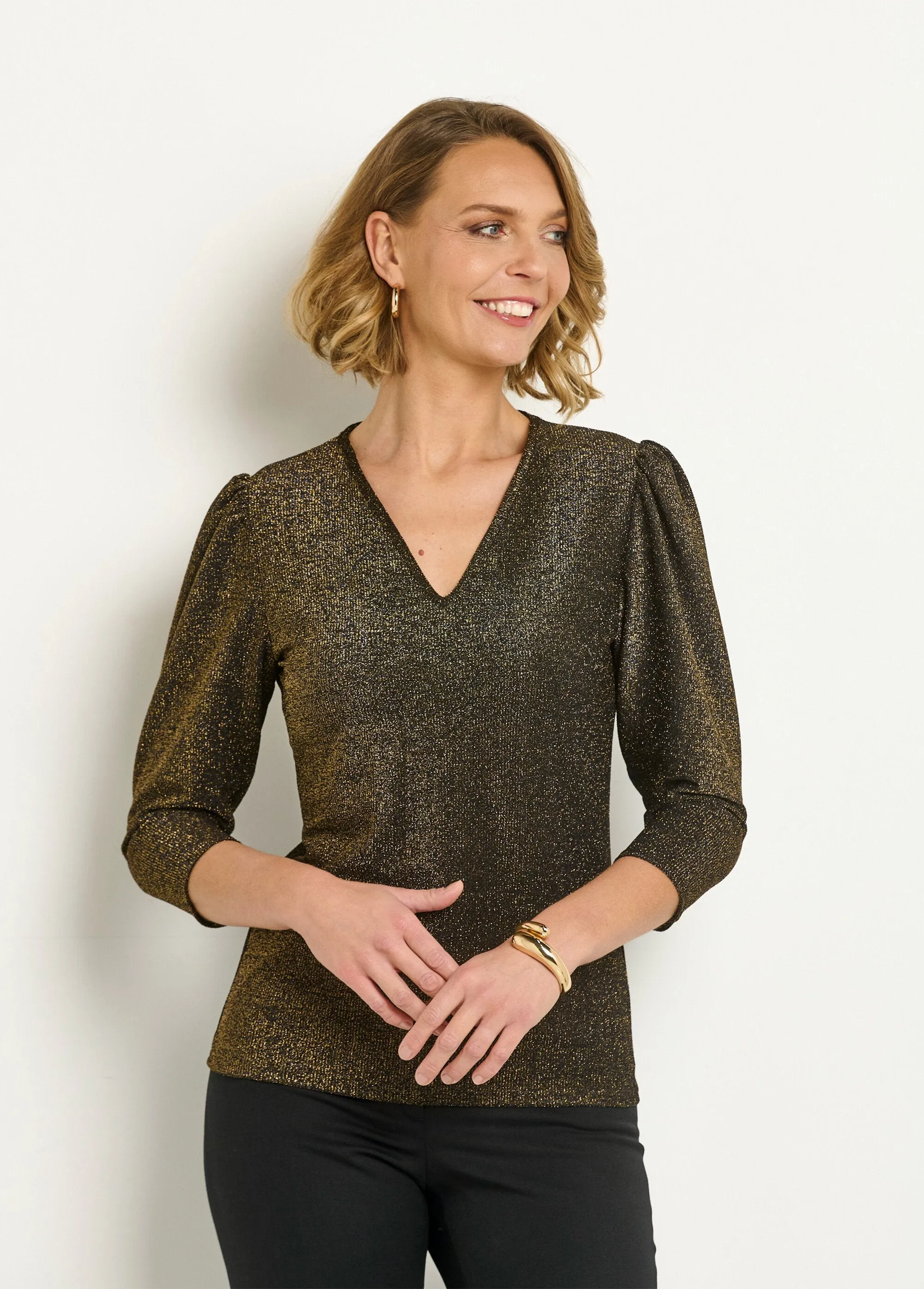 Metallic V-neck T-shirt with 3/4 sleeves