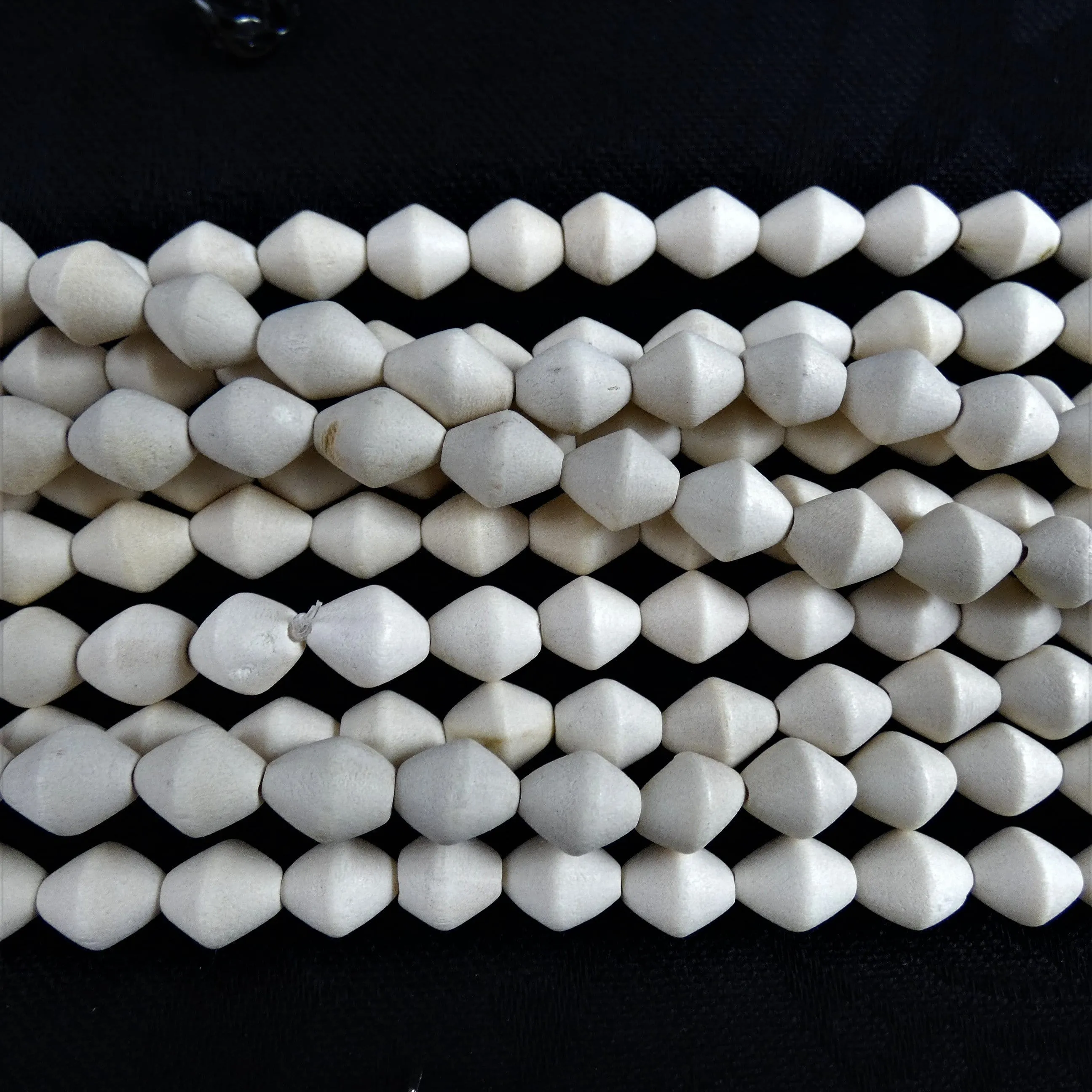Natural High Quality Wooden Bead Strands(bicone)