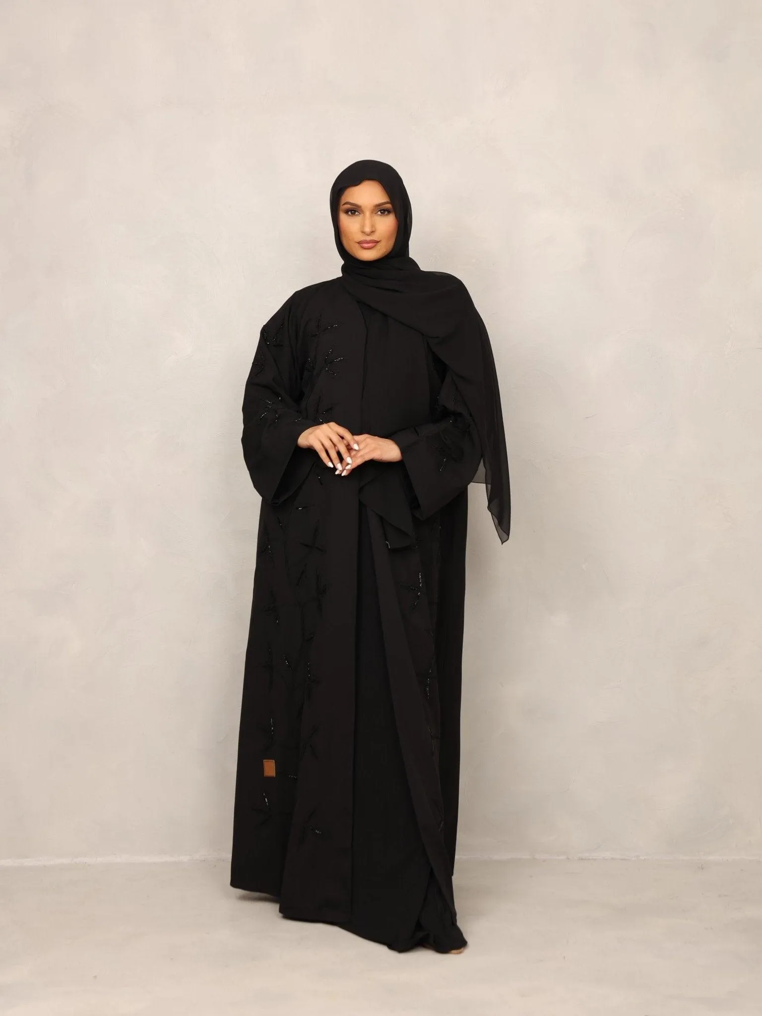 Noir Blossom Abaya