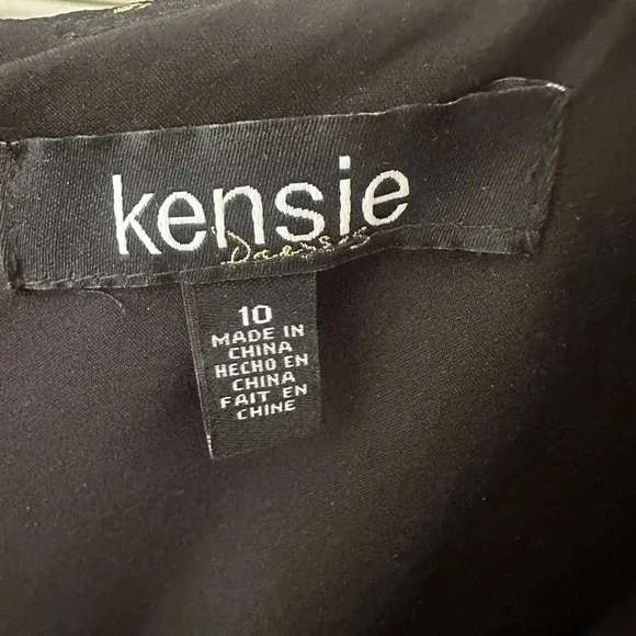 NWOT-Kensie Black dress w/ flowers, metallic gold thread handkerchief hemline.
